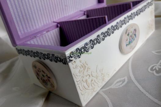 <div style=margin-left:10px><h1>шкатулки  в технике декупаж</h1><p><a href="/catalog/podarki--suveniry/">Подарунки, сувеніри</a> » <a href="/catalog/podarki--suveniry/podarki/">Подарунки</a></p><i class="fa fa-map-marker"></i> Ровенская область, Здолбунов<br /><br /><div class="socdata"><script src="//yastatic.net/es5-shims/0.0.2/es5-shims.min.js"></script>
                                            <script src="//yastatic.net/share2/share.js"></script>
                                            <div class="ya-share2" data-services="facebook,gplus,twitter,lj,viber,whatsapp,skype" data-counter=""></div></div>