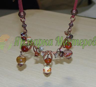 <div style=margin-left:10px><h1>Колье "Винтаж"</h1><p><a href="/catalog/bijuteriya/">Біжутерія</a> » <a href="/catalog/bijuteriya/kole--ojerele/">Кольє, намисто</a></p><i class="fa fa-map-marker"></i> Черниговская область, Чернигов<br /><br /><div class="socdata"><script src="//yastatic.net/es5-shims/0.0.2/es5-shims.min.js"></script>
                                            <script src="//yastatic.net/share2/share.js"></script>
                                            <div class="ya-share2" data-services="facebook,gplus,twitter,lj,viber,whatsapp,skype" data-counter=""></div></div>