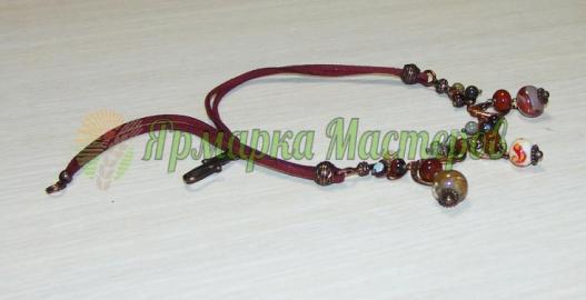 <div style=margin-left:10px><h1>Колье "Винтаж"</h1><p><a href="/catalog/bijuteriya/">Біжутерія</a> » <a href="/catalog/bijuteriya/kole--ojerele/">Кольє, намисто</a></p><i class="fa fa-map-marker"></i> Черниговская область, Чернигов<br /><br /><div class="socdata"><script src="//yastatic.net/es5-shims/0.0.2/es5-shims.min.js"></script>
                                            <script src="//yastatic.net/share2/share.js"></script>
                                            <div class="ya-share2" data-services="facebook,gplus,twitter,lj,viber,whatsapp,skype" data-counter=""></div></div>