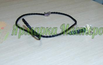 <div style=margin-left:10px><h1>Подвес "Булава" (Муранское стекло)</h1><p><a href="/catalog/bijuteriya/">Біжутерія</a> » <a href="/catalog/bijuteriya/kole--ojerele/">Кольє, намисто</a></p><i class="fa fa-map-marker"></i> Черниговская область, Чернигов<br /><br /><div class="socdata"><script src="//yastatic.net/es5-shims/0.0.2/es5-shims.min.js"></script>
                                            <script src="//yastatic.net/share2/share.js"></script>
                                            <div class="ya-share2" data-services="facebook,gplus,twitter,lj,viber,whatsapp,skype" data-counter=""></div></div>