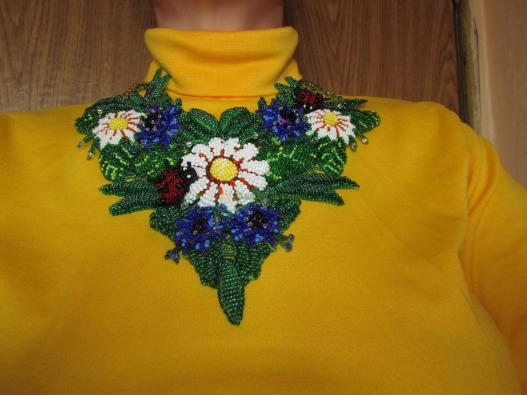 <div style=margin-left:10px><h1>Колье - ожерелье с браслетом из бисера</h1><p><a href="/catalog/bijuteriya/">Біжутерія</a> » <a href="/catalog/bijuteriya/kole--ojerele/">Кольє, намисто</a></p><i class="fa fa-map-marker"></i> Харьковская область, Харьков<br /><br /><div class="socdata"><script src="//yastatic.net/es5-shims/0.0.2/es5-shims.min.js"></script>
                                            <script src="//yastatic.net/share2/share.js"></script>
                                            <div class="ya-share2" data-services="facebook,gplus,twitter,lj,viber,whatsapp,skype" data-counter=""></div></div>