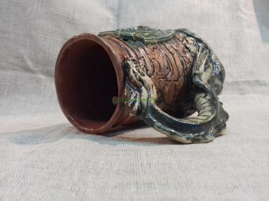 <div style=margin-left:10px><h1>Чашка в стиле Skyrim</h1><p><a href="/catalog/podarki--suveniry/">Подарунки, сувеніри</a> » <a href="/catalog/podarki--suveniry/podarki/">Подарунки</a></p><i class="fa fa-map-marker"></i> Полтавская область, Полтава<br /><br /><div class="socdata"><script src="//yastatic.net/es5-shims/0.0.2/es5-shims.min.js"></script>
                                            <script src="//yastatic.net/share2/share.js"></script>
                                            <div class="ya-share2" data-services="facebook,gplus,twitter,lj,viber,whatsapp,skype" data-counter=""></div></div>