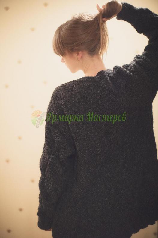 <div style=margin-left:10px><h1>Вязаний кардіган на гудзиках</h1><p><a href="/catalog/shite/">Шиття</a> » <a href="/catalog/shite/shite--odejda/">Шиття, одяг</a></p><i class="fa fa-map-marker"></i> Киевская область, Киев<br /><br /><div class="socdata"><script src="//yastatic.net/es5-shims/0.0.2/es5-shims.min.js"></script>
                                            <script src="//yastatic.net/share2/share.js"></script>
                                            <div class="ya-share2" data-services="facebook,gplus,twitter,lj,viber,whatsapp,skype" data-counter=""></div></div>