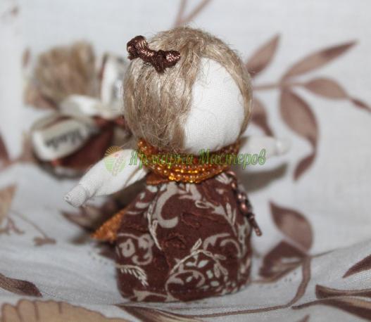 <div style=margin-left:10px><h1>Кукла-Счастье.</h1><p><a href="/catalog/igrushki/">Iграшки</a> » <a href="/catalog/igrushki/kukly/">Кукли</a></p><i class="fa fa-map-marker"></i> Полтавская область, Полтава<br /><br /><div class="socdata"><script src="//yastatic.net/es5-shims/0.0.2/es5-shims.min.js"></script>
                                            <script src="//yastatic.net/share2/share.js"></script>
                                            <div class="ya-share2" data-services="facebook,gplus,twitter,lj,viber,whatsapp,skype" data-counter=""></div></div>