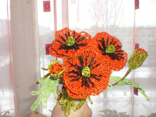 <div style=margin-left:10px><h1>Маки из бисера.</h1><p><a href="/catalog/podarki--suveniry/">Подарунки, сувеніри</a> » <a href="/catalog/podarki--suveniry/suveniry/">Сувеніри</a></p><i class="fa fa-map-marker"></i> Черниговская область, Чернигов<br /><br /><div class="socdata"><script src="//yastatic.net/es5-shims/0.0.2/es5-shims.min.js"></script>
                                            <script src="//yastatic.net/share2/share.js"></script>
                                            <div class="ya-share2" data-services="facebook,gplus,twitter,lj,viber,whatsapp,skype" data-counter=""></div></div>