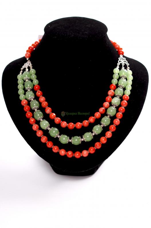 <div style=margin-left:10px><h1>бусы из натуральных камней ручной работы</h1><p><a href="/catalog/yvelirnue_izdeliya/">Ювелірні вироби
</a> » <a href="/catalog/yvelirnue_izdeliya/busy/">Намиста</a></p><i class="fa fa-map-marker"></i> Днепропетровская область, Першотравенск<br /><br /><div class="socdata"><script src="//yastatic.net/es5-shims/0.0.2/es5-shims.min.js"></script>
                                            <script src="//yastatic.net/share2/share.js"></script>
                                            <div class="ya-share2" data-services="facebook,gplus,twitter,lj,viber,whatsapp,skype" data-counter=""></div></div>