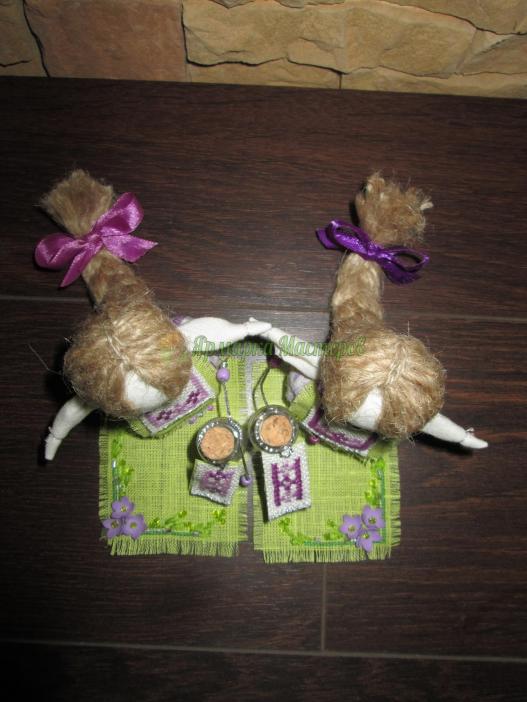 <div style=margin-left:10px><h1>Куколки-Счастье для близнецов</h1><p><a href="/catalog/igrushki/">Iграшки</a> » <a href="/catalog/igrushki/kukly/">Кукли</a></p><i class="fa fa-map-marker"></i> Полтавская область, Полтава<br /><br /><div class="socdata"><script src="//yastatic.net/es5-shims/0.0.2/es5-shims.min.js"></script>
                                            <script src="//yastatic.net/share2/share.js"></script>
                                            <div class="ya-share2" data-services="facebook,gplus,twitter,lj,viber,whatsapp,skype" data-counter=""></div></div>