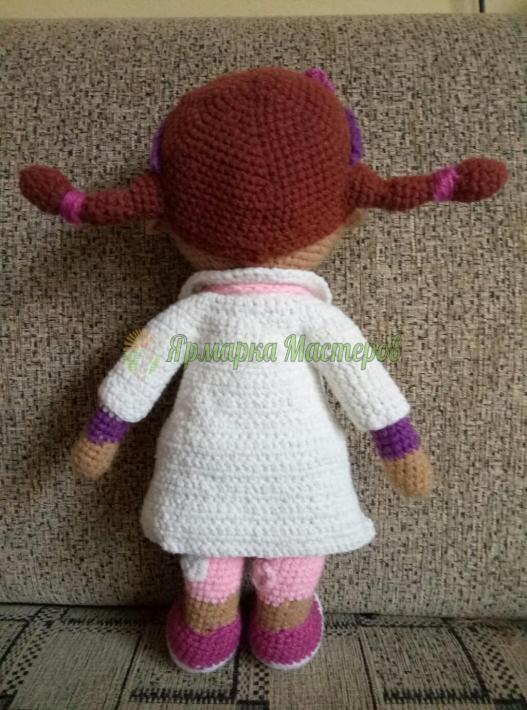 <div style=margin-left:10px><h1>Кукла доктор плюшева</h1><p><a href="/catalog/igrushki/">Iграшки</a> » <a href="/catalog/igrushki/kukly/">Кукли</a></p><i class="fa fa-map-marker"></i> Киевская область, Глеваха<br /><br /><div class="socdata"><script src="//yastatic.net/es5-shims/0.0.2/es5-shims.min.js"></script>
                                            <script src="//yastatic.net/share2/share.js"></script>
                                            <div class="ya-share2" data-services="facebook,gplus,twitter,lj,viber,whatsapp,skype" data-counter=""></div></div>