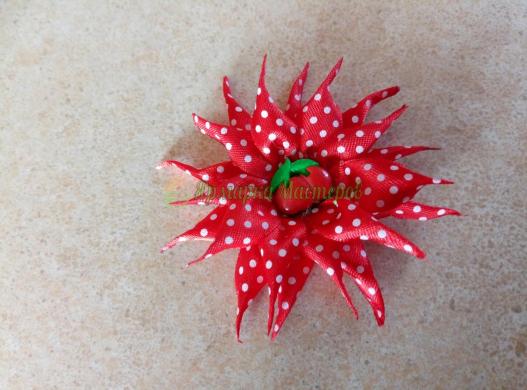 <div style=margin-left:10px><h1>Продам заколки, резинки</h1><p><a href="/catalog/aksessuary/">Аксесуари</a> » <a href="/catalog/aksessuary/zakolki--zajimy/">Шпильки, затискачі</a></p><i class="fa fa-map-marker"></i> Киевская область, Глеваха<br /><br /><div class="socdata"><script src="//yastatic.net/es5-shims/0.0.2/es5-shims.min.js"></script>
                                            <script src="//yastatic.net/share2/share.js"></script>
                                            <div class="ya-share2" data-services="facebook,gplus,twitter,lj,viber,whatsapp,skype" data-counter=""></div></div>