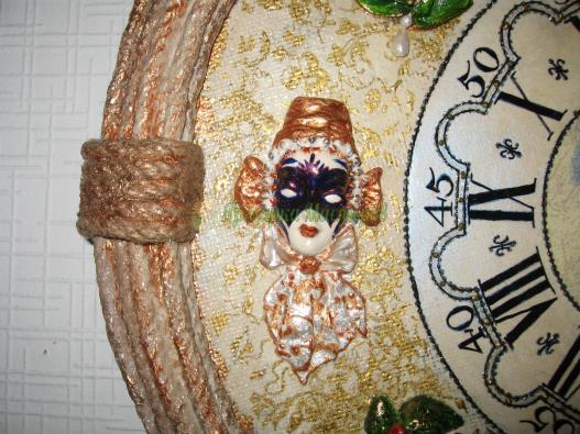 <div style=margin-left:10px><h1>Часы Венеция</h1><p><a href="/catalog/kartiny/">Картини</a> » <a href="/catalog/kartiny/panno/">Панно</a></p><i class="fa fa-map-marker"></i> Запорожская область, Запорожье<br /><br /><div class="socdata"><script src="//yastatic.net/es5-shims/0.0.2/es5-shims.min.js"></script>
                                            <script src="//yastatic.net/share2/share.js"></script>
                                            <div class="ya-share2" data-services="facebook,gplus,twitter,lj,viber,whatsapp,skype" data-counter=""></div></div>