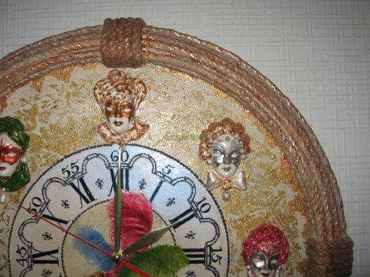 <div style=margin-left:10px><h1>Часы Венеция</h1><p><a href="/catalog/kartiny/">Картини</a> » <a href="/catalog/kartiny/panno/">Панно</a></p><i class="fa fa-map-marker"></i> Запорожская область, Запорожье<br /><br /><div class="socdata"><script src="//yastatic.net/es5-shims/0.0.2/es5-shims.min.js"></script>
                                            <script src="//yastatic.net/share2/share.js"></script>
                                            <div class="ya-share2" data-services="facebook,gplus,twitter,lj,viber,whatsapp,skype" data-counter=""></div></div>