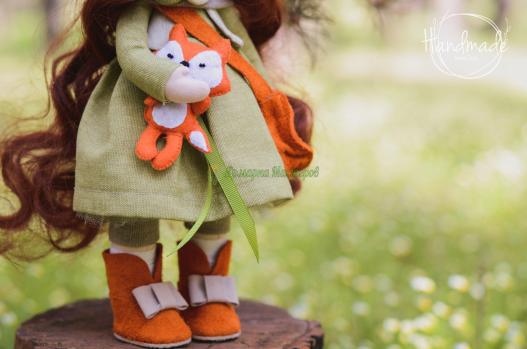 <div style=margin-left:10px><h1>Интерьерная текстильная кукла</h1><p><a href="/catalog/ukrasheniya/">Прикраси</a> » <a href="/catalog/ukrasheniya/igrushki/">Iграшки</a></p><i class="fa fa-map-marker"></i> Донецкая область, Краматорск<br /><br /><div class="socdata"><script src="//yastatic.net/es5-shims/0.0.2/es5-shims.min.js"></script>
                                            <script src="//yastatic.net/share2/share.js"></script>
                                            <div class="ya-share2" data-services="facebook,gplus,twitter,lj,viber,whatsapp,skype" data-counter=""></div></div>