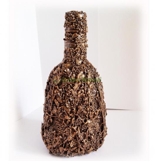 <div style=margin-left:10px><h1>Подарочное оформление бутылки </h1><p><a href="/catalog/podarki--suveniry/">Подарунки, сувеніри</a> » <a href="/catalog/podarki--suveniry/podarki/">Подарунки</a></p><i class="fa fa-map-marker"></i> Донецкая область, Мариуполь<br /><br /><div class="socdata"><script src="//yastatic.net/es5-shims/0.0.2/es5-shims.min.js"></script>
                                            <script src="//yastatic.net/share2/share.js"></script>
                                            <div class="ya-share2" data-services="facebook,gplus,twitter,lj,viber,whatsapp,skype" data-counter=""></div></div>