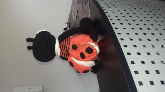 <div style=margin-left:10px><h1>Вязаная Божья Коровка</h1><p><a href="/catalog/ukrasheniya/">Прикраси</a> » <a href="/catalog/ukrasheniya/igrushki/">Iграшки</a></p><i class="fa fa-map-marker"></i> Киевская область, Буча<br /><br /><div class="socdata"><script src="//yastatic.net/es5-shims/0.0.2/es5-shims.min.js"></script>
                                            <script src="//yastatic.net/share2/share.js"></script>
                                            <div class="ya-share2" data-services="facebook,gplus,twitter,lj,viber,whatsapp,skype" data-counter=""></div></div>