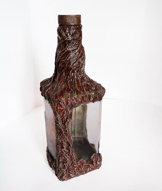 <div style=margin-left:10px><h1>Декор бутылки в подарок охотнику, подарок мужчине на день рождения, юбилей </h1><p><a href="/catalog/podarki--suveniry/">Подарунки, сувеніри</a> » <a href="/catalog/podarki--suveniry/podarki/">Подарунки</a></p><i class="fa fa-map-marker"></i> Донецкая область, Мариуполь<br /><br /><div class="socdata"><script src="//yastatic.net/es5-shims/0.0.2/es5-shims.min.js"></script>
                                            <script src="//yastatic.net/share2/share.js"></script>
                                            <div class="ya-share2" data-services="facebook,gplus,twitter,lj,viber,whatsapp,skype" data-counter=""></div></div>