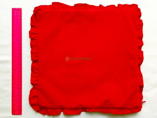 <div style=margin-left:10px><h1>Вышитая наволочка на подушку </h1><p><a href="/catalog/dekor/">Декор</a> » <a href="/catalog/dekor/tekstil/">Текстиль</a></p><i class="fa fa-map-marker"></i> Харьковская область, Харьков<br /><br /><div class="socdata"><script src="//yastatic.net/es5-shims/0.0.2/es5-shims.min.js"></script>
                                            <script src="//yastatic.net/share2/share.js"></script>
                                            <div class="ya-share2" data-services="facebook,gplus,twitter,lj,viber,whatsapp,skype" data-counter=""></div></div>