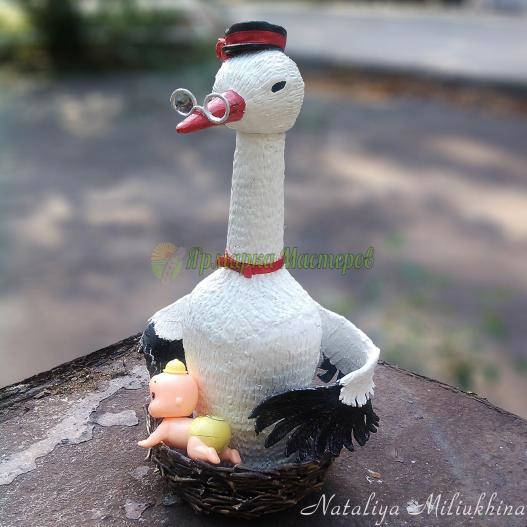 <div style=margin-left:10px><h1>Бутылка в подарок родителям на рождение ребенка"Аист"</h1><p><a href="/catalog/podarki--suveniry/">Подарунки, сувеніри</a> » <a href="/catalog/podarki--suveniry/podarki/">Подарунки</a></p><i class="fa fa-map-marker"></i> Донецкая область, Мариуполь<br /><br /><div class="socdata"><script src="//yastatic.net/es5-shims/0.0.2/es5-shims.min.js"></script>
                                            <script src="//yastatic.net/share2/share.js"></script>
                                            <div class="ya-share2" data-services="facebook,gplus,twitter,lj,viber,whatsapp,skype" data-counter=""></div></div>