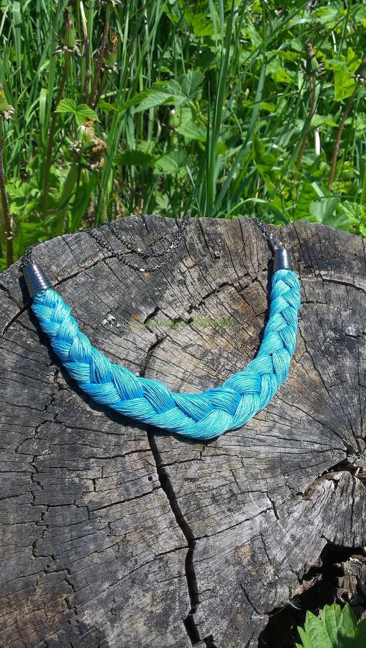 <div style=margin-left:10px><h1>Еко кольє з коралом</h1><p><a href="/catalog/ukrasheniya/">Прикраси</a> » <a href="/catalog/ukrasheniya/aksessuary/">Аксесуари</a></p><i class="fa fa-map-marker"></i> Киевская область, Иванков<br /><br /><div class="socdata"><script src="//yastatic.net/es5-shims/0.0.2/es5-shims.min.js"></script>
                                            <script src="//yastatic.net/share2/share.js"></script>
                                            <div class="ya-share2" data-services="facebook,gplus,twitter,lj,viber,whatsapp,skype" data-counter=""></div></div>