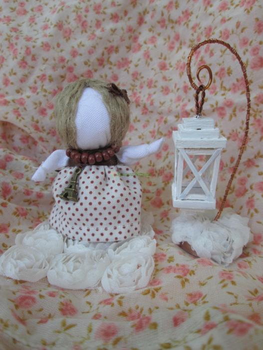 <div style=margin-left:10px><h1>Миниатюрный фонарик</h1><p><a href="/catalog/miniatyury/">Мініатюри</a> » <a href="/catalog/miniatyury/raznoe/">Рiзне</a></p><i class="fa fa-map-marker"></i> Полтавская область, Полтава<br /><br /><div class="socdata"><script src="//yastatic.net/es5-shims/0.0.2/es5-shims.min.js"></script>
                                            <script src="//yastatic.net/share2/share.js"></script>
                                            <div class="ya-share2" data-services="facebook,gplus,twitter,lj,viber,whatsapp,skype" data-counter=""></div></div>