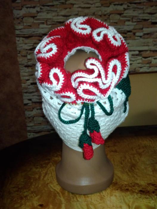 <div style=margin-left:10px><h1>Шапочка "Роза"</h1><p><a href="/catalog/golovnue_ubory/">Головні убори
</a> » <a href="/catalog/golovnue_ubory/shapki/">Шапки</a></p><i class="fa fa-map-marker"></i> Черниговская область, Прилуки<br /><br /><div class="socdata"><script src="//yastatic.net/es5-shims/0.0.2/es5-shims.min.js"></script>
                                            <script src="//yastatic.net/share2/share.js"></script>
                                            <div class="ya-share2" data-services="facebook,gplus,twitter,lj,viber,whatsapp,skype" data-counter=""></div></div>