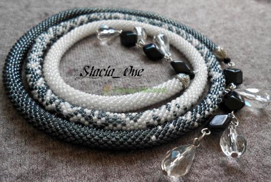 <div style=margin-left:10px><h1>Лариат - галстук </h1><p><a href="/catalog/bijuteriya/">Біжутерія</a> » <a href="/catalog/bijuteriya/kole--ojerele/">Кольє, намисто</a></p><i class="fa fa-map-marker"></i> Полтавская область, Полтава<br /><br /><div class="socdata"><script src="//yastatic.net/es5-shims/0.0.2/es5-shims.min.js"></script>
                                            <script src="//yastatic.net/share2/share.js"></script>
                                            <div class="ya-share2" data-services="facebook,gplus,twitter,lj,viber,whatsapp,skype" data-counter=""></div></div>