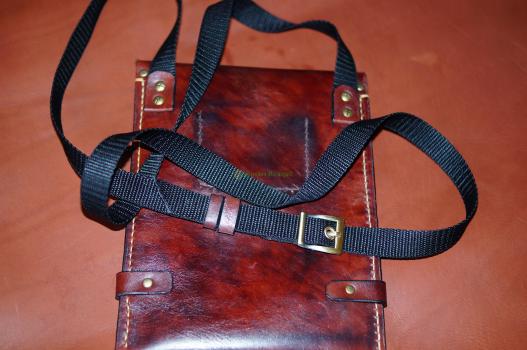 <div style=margin-left:10px><h1>сумка планшетка</h1><p><a href="/catalog/shite/">Шиття</a> » <a href="/catalog/shite/tekstilnye-aksessuary/">Текстильні аксесуари</a></p><i class="fa fa-map-marker"></i> Донецкая область, Славянск<br /><br /><div class="socdata"><script src="//yastatic.net/es5-shims/0.0.2/es5-shims.min.js"></script>
                                            <script src="//yastatic.net/share2/share.js"></script>
                                            <div class="ya-share2" data-services="facebook,gplus,twitter,lj,viber,whatsapp,skype" data-counter=""></div></div>