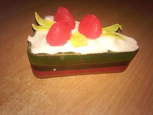 <div style=margin-left:10px><h1>мыло ручной работы</h1><p><a href="/catalog/kosmetika/">Косметика</a> » <a href="/catalog/kosmetika/dlya-tela/">Для тіла
</a></p><i class="fa fa-map-marker"></i> Днепропетровская область, Днепропетровск<br /><br /><div class="socdata"><script src="//yastatic.net/es5-shims/0.0.2/es5-shims.min.js"></script>
                                            <script src="//yastatic.net/share2/share.js"></script>
                                            <div class="ya-share2" data-services="facebook,gplus,twitter,lj,viber,whatsapp,skype" data-counter=""></div></div>