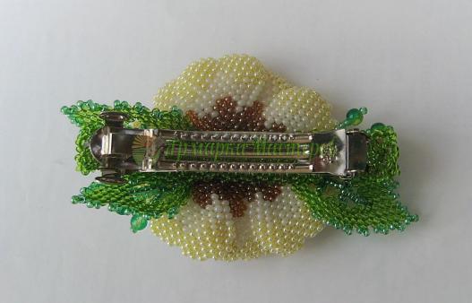 <div style=margin-left:10px><h1>Заколка Шиповник</h1><p><a href="/catalog/ukrasheniya/">Прикраси</a> » <a href="/catalog/ukrasheniya/aksessuary/">Аксесуари</a></p><i class="fa fa-map-marker"></i> Николаевская область, Николаев<br /><br /><div class="socdata"><script src="//yastatic.net/es5-shims/0.0.2/es5-shims.min.js"></script>
                                            <script src="//yastatic.net/share2/share.js"></script>
                                            <div class="ya-share2" data-services="facebook,gplus,twitter,lj,viber,whatsapp,skype" data-counter=""></div></div>