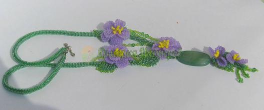 <div style=margin-left:10px><h1>Колье Фиалочка</h1><p><a href="/catalog/bijuteriya/">Біжутерія</a> » <a href="/catalog/bijuteriya/kole--ojerele/">Кольє, намисто</a></p><i class="fa fa-map-marker"></i> Николаевская область, Николаев<br /><br /><div class="socdata"><script src="//yastatic.net/es5-shims/0.0.2/es5-shims.min.js"></script>
                                            <script src="//yastatic.net/share2/share.js"></script>
                                            <div class="ya-share2" data-services="facebook,gplus,twitter,lj,viber,whatsapp,skype" data-counter=""></div></div>