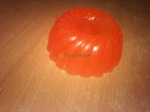 <div style=margin-left:10px><h1>мыло ручной работы</h1><p><a href="/catalog/kosmetika/">Косметика</a> » <a href="/catalog/kosmetika/dlya-tela/">Для тіла
</a></p><i class="fa fa-map-marker"></i> Днепропетровская область, Днепропетровск<br /><br /><div class="socdata"><script src="//yastatic.net/es5-shims/0.0.2/es5-shims.min.js"></script>
                                            <script src="//yastatic.net/share2/share.js"></script>
                                            <div class="ya-share2" data-services="facebook,gplus,twitter,lj,viber,whatsapp,skype" data-counter=""></div></div>