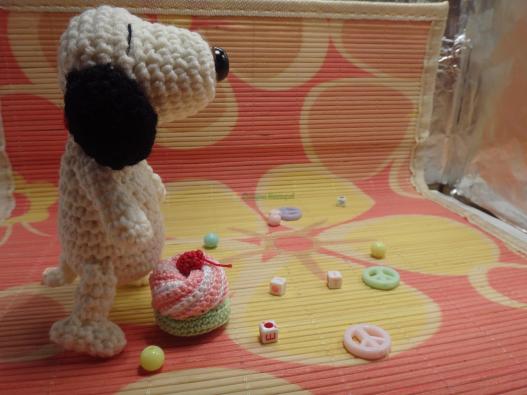 <div style=margin-left:10px><h1>Мягкая игрушка собачка Снуппи</h1><p><a href="/catalog/podarki--suveniry/">Подарунки, сувеніри</a> » <a href="/catalog/podarki--suveniry/igrushki/">Iграшки</a></p><i class="fa fa-map-marker"></i> Хмельницкая область, Хмельницкий<br /><br /><div class="socdata"><script src="//yastatic.net/es5-shims/0.0.2/es5-shims.min.js"></script>
                                            <script src="//yastatic.net/share2/share.js"></script>
                                            <div class="ya-share2" data-services="facebook,gplus,twitter,lj,viber,whatsapp,skype" data-counter=""></div></div>