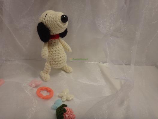 <div style=margin-left:10px><h1>Мягкая игрушка собачка Снуппи</h1><p><a href="/catalog/podarki--suveniry/">Подарунки, сувеніри</a> » <a href="/catalog/podarki--suveniry/igrushki/">Iграшки</a></p><i class="fa fa-map-marker"></i> Хмельницкая область, Хмельницкий<br /><br /><div class="socdata"><script src="//yastatic.net/es5-shims/0.0.2/es5-shims.min.js"></script>
                                            <script src="//yastatic.net/share2/share.js"></script>
                                            <div class="ya-share2" data-services="facebook,gplus,twitter,lj,viber,whatsapp,skype" data-counter=""></div></div>