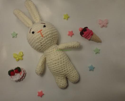 <div style=margin-left:10px><h1>Мягкая игрушка Белый Зайка</h1><p><a href="/catalog/podarki--suveniry/">Подарунки, сувеніри</a> » <a href="/catalog/podarki--suveniry/igrushki/">Iграшки</a></p><i class="fa fa-map-marker"></i> Хмельницкая область, Хмельницкий<br /><br /><div class="socdata"><script src="//yastatic.net/es5-shims/0.0.2/es5-shims.min.js"></script>
                                            <script src="//yastatic.net/share2/share.js"></script>
                                            <div class="ya-share2" data-services="facebook,gplus,twitter,lj,viber,whatsapp,skype" data-counter=""></div></div>