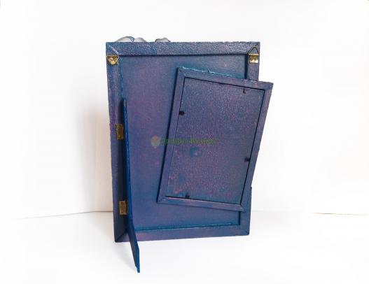 <div style=margin-left:10px><h1>Романтическая фоторамка "Счастливые моменты" Рамка для фото ручной работы</h1><p><a href="/catalog/podarki--suveniry/">Подарунки, сувеніри</a> » <a href="/catalog/podarki--suveniry/podarki/">Подарунки</a></p><i class="fa fa-map-marker"></i> Донецкая область, Мариуполь<br /><br /><div class="socdata"><script src="//yastatic.net/es5-shims/0.0.2/es5-shims.min.js"></script>
                                            <script src="//yastatic.net/share2/share.js"></script>
                                            <div class="ya-share2" data-services="facebook,gplus,twitter,lj,viber,whatsapp,skype" data-counter=""></div></div>