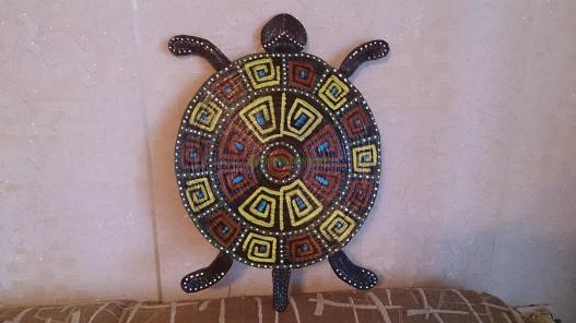 <div style=margin-left:10px><h1>Черепашка</h1><p><a href="/catalog/ukrasheniya/">Прикраси</a> » <a href="/catalog/ukrasheniya/podarki/">Подарунки</a></p><i class="fa fa-map-marker"></i> Одесская область, Белгород-Днестровский<br /><br /><div class="socdata"><script src="//yastatic.net/es5-shims/0.0.2/es5-shims.min.js"></script>
                                            <script src="//yastatic.net/share2/share.js"></script>
                                            <div class="ya-share2" data-services="facebook,gplus,twitter,lj,viber,whatsapp,skype" data-counter=""></div></div>