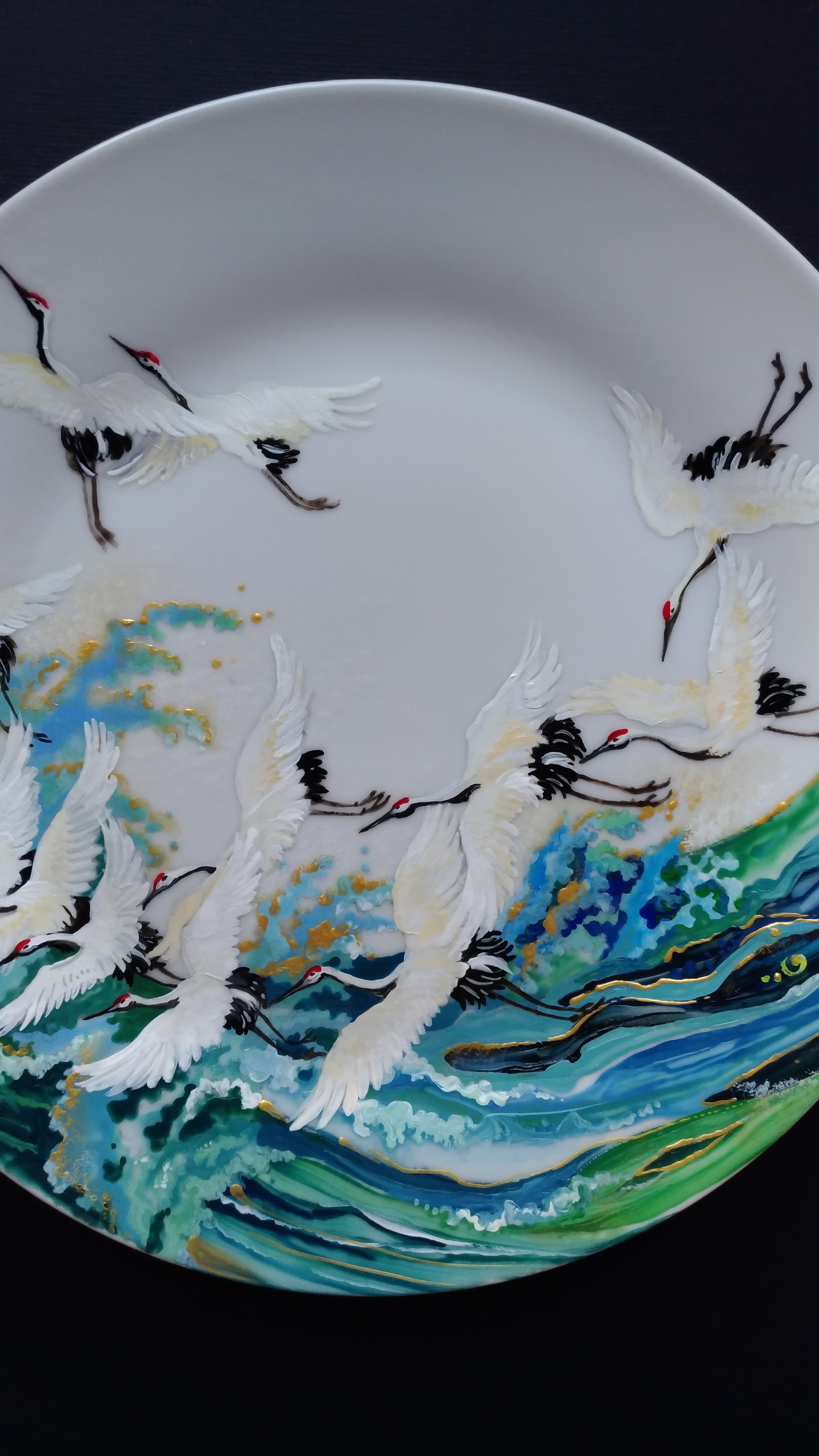 <div style=margin-left:10px><h1>Тарелка с росписью "Японские журавли"</h1><p><a href="/catalog/kartiny/">Картини</a> » <a href="/catalog/kartiny/na-stekle/">На склі</a></p><i class="fa fa-map-marker"></i> Киевская область, Киев<br /><br /><div class="socdata"><script src="//yastatic.net/es5-shims/0.0.2/es5-shims.min.js"></script>
                                            <script src="//yastatic.net/share2/share.js"></script>
                                            <div class="ya-share2" data-services="facebook,gplus,twitter,lj,viber,whatsapp,skype" data-counter=""></div></div>