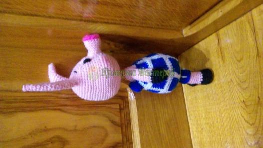 <div style=margin-left:10px><h1>Пятачок</h1><p><a href="/catalog/igrushki/">Iграшки</a> » <a href="/catalog/igrushki/myagkie/">М'які</a></p><i class="fa fa-map-marker"></i> Черновицкая область, Черновцы<br /><br /><div class="socdata"><script src="//yastatic.net/es5-shims/0.0.2/es5-shims.min.js"></script>
                                            <script src="//yastatic.net/share2/share.js"></script>
                                            <div class="ya-share2" data-services="facebook,gplus,twitter,lj,viber,whatsapp,skype" data-counter=""></div></div>