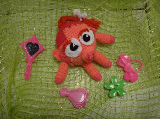 <div style=margin-left:10px><h1>Вязаные Смешарики</h1><p><a href="/catalog/podarki--suveniry/">Подарунки, сувеніри</a> » <a href="/catalog/podarki--suveniry/igrushki/">Iграшки</a></p><i class="fa fa-map-marker"></i> Хмельницкая область, Хмельницкий<br /><br /><div class="socdata"><script src="//yastatic.net/es5-shims/0.0.2/es5-shims.min.js"></script>
                                            <script src="//yastatic.net/share2/share.js"></script>
                                            <div class="ya-share2" data-services="facebook,gplus,twitter,lj,viber,whatsapp,skype" data-counter=""></div></div>