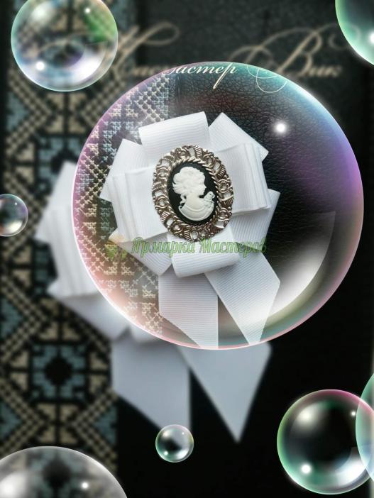 <div style=margin-left:10px><h1>Креативные аксессуары</h1><p><a href="/catalog/ukrasheniya/">Прикраси</a> » <a href="/catalog/ukrasheniya/aksessuary/">Аксесуари</a></p><i class="fa fa-map-marker"></i> Полтавская область, Полтава<br /><br /><div class="socdata"><script src="//yastatic.net/es5-shims/0.0.2/es5-shims.min.js"></script>
                                            <script src="//yastatic.net/share2/share.js"></script>
                                            <div class="ya-share2" data-services="facebook,gplus,twitter,lj,viber,whatsapp,skype" data-counter=""></div></div>