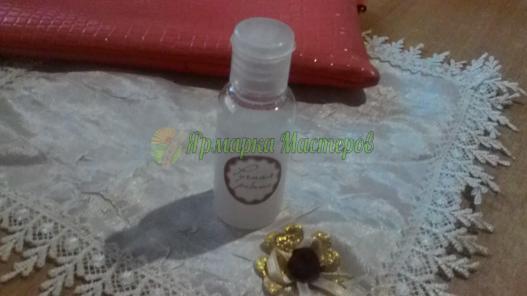 <div style=margin-left:10px><h1>антивозрасная сыроватка и крем для лица с гиалуроновой кислотой и пиптидами  </h1><p><a href="/catalog/kosmetika/">Косметика</a> » <a href="/catalog/kosmetika/dlya-lica/">Для обличчя
</a></p><i class="fa fa-map-marker"></i> Днепропетровская область, Днепропетровск<br /><br /><div class="socdata"><script src="//yastatic.net/es5-shims/0.0.2/es5-shims.min.js"></script>
                                            <script src="//yastatic.net/share2/share.js"></script>
                                            <div class="ya-share2" data-services="facebook,gplus,twitter,lj,viber,whatsapp,skype" data-counter=""></div></div>