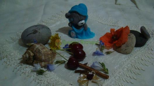 <div style=margin-left:10px><h1>Мишка Тедди</h1><p><a href="/catalog/podarki--suveniry/">Подарунки, сувеніри</a> » <a href="/catalog/podarki--suveniry/mylo/">Мило</a></p><i class="fa fa-map-marker"></i> Днепропетровская область, Днепропетровск<br /><br /><div class="socdata"><script src="//yastatic.net/es5-shims/0.0.2/es5-shims.min.js"></script>
                                            <script src="//yastatic.net/share2/share.js"></script>
                                            <div class="ya-share2" data-services="facebook,gplus,twitter,lj,viber,whatsapp,skype" data-counter=""></div></div>