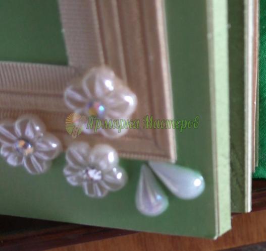 <div style=margin-left:10px><h1>фотоальбом</h1><p><a href="/catalog/podarki--suveniry/">Подарунки, сувеніри</a> » <a href="/catalog/podarki--suveniry/podarki/">Подарунки</a></p><i class="fa fa-map-marker"></i> Запорожская область, Запорожье<br /><br /><div class="socdata"><script src="//yastatic.net/es5-shims/0.0.2/es5-shims.min.js"></script>
                                            <script src="//yastatic.net/share2/share.js"></script>
                                            <div class="ya-share2" data-services="facebook,gplus,twitter,lj,viber,whatsapp,skype" data-counter=""></div></div>