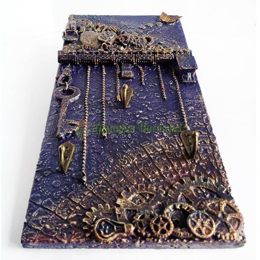 <div style=margin-left:10px><h1>Оригинальная настенная ключница. Практичный декор для дома</h1><p><a href="/catalog/dekor/">Декор</a> » <a href="/catalog/dekor/mebel/">Меблі</a></p><i class="fa fa-map-marker"></i> Донецкая область, Мариуполь<br /><br /><div class="socdata"><script src="//yastatic.net/es5-shims/0.0.2/es5-shims.min.js"></script>
                                            <script src="//yastatic.net/share2/share.js"></script>
                                            <div class="ya-share2" data-services="facebook,gplus,twitter,lj,viber,whatsapp,skype" data-counter=""></div></div>