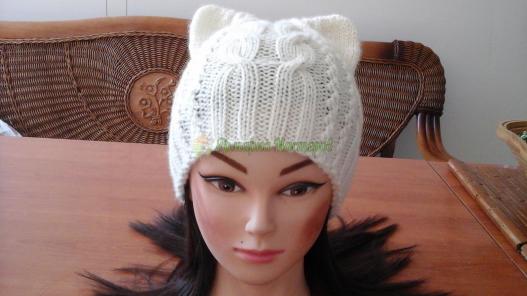 <div style=margin-left:10px><h1>шапка-кошка</h1><p><a href="/catalog/golovnue_ubory/">Головні убори
</a> » <a href="/catalog/golovnue_ubory/shapki/">Шапки</a></p><i class="fa fa-map-marker"></i> Ивано-Франковская область, Ивано-Франковск<br /><br /><div class="socdata"><script src="//yastatic.net/es5-shims/0.0.2/es5-shims.min.js"></script>
                                            <script src="//yastatic.net/share2/share.js"></script>
                                            <div class="ya-share2" data-services="facebook,gplus,twitter,lj,viber,whatsapp,skype" data-counter=""></div></div>