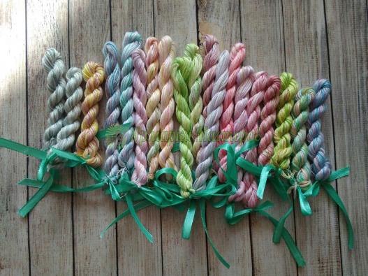 <div style=margin-left:10px><h1>Ткань для вышивания и мулине ручного окрашивания</h1><p><a href="/catalog/rukodelie/">Рукоділля</a> » <a href="/catalog/rukodelie/rukodelie--obschee/">Рукоділля, загальне</a></p><i class="fa fa-map-marker"></i> Черниговская область, Чернигов<br /><br /><div class="socdata"><script src="//yastatic.net/es5-shims/0.0.2/es5-shims.min.js"></script>
                                            <script src="//yastatic.net/share2/share.js"></script>
                                            <div class="ya-share2" data-services="facebook,gplus,twitter,lj,viber,whatsapp,skype" data-counter=""></div></div>