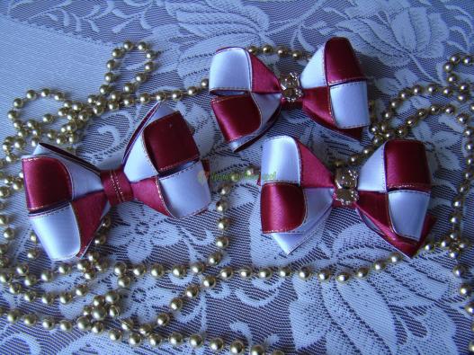 <div style=margin-left:10px><h1>Модные уникальные банты из атласных лент</h1><p><a href="/catalog/aksessuary/">Аксесуари</a> » <a href="/catalog/aksessuary/banty/">Банти</a></p><i class="fa fa-map-marker"></i> Киевская область, Киев<br /><br /><script src="//yastatic.net/es5-shims/0.0.2/es5-shims.min.js"></script>
                                            <script src="//yastatic.net/share2/share.js"></script>
                                            <div class="ya-share2" data-services="facebook,gplus,twitter,lj,viber,whatsapp,skype" data-counter=""></div><br /><div class="socdata"></div></div>
