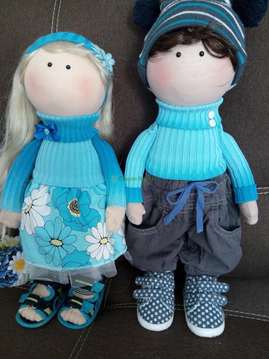 <div style=margin-left:10px><h1>Текстильная кукла</h1><p><a href="/catalog/ukrasheniya/">Прикраси</a> » <a href="/catalog/ukrasheniya/igrushki/">Iграшки</a></p><i class="fa fa-map-marker"></i> Хмельницкая область, Хмельницкий<br /><br /><div class="socdata"><script src="//yastatic.net/es5-shims/0.0.2/es5-shims.min.js"></script>
                                            <script src="//yastatic.net/share2/share.js"></script>
                                            <div class="ya-share2" data-services="facebook,gplus,twitter,lj,viber,whatsapp,skype" data-counter=""></div></div>