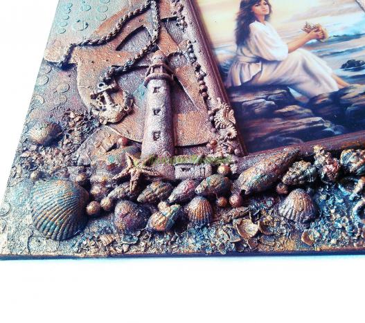 <div style=margin-left:10px><h1>Морская фоторамка Настенный декор интерьера. Морские сувениры</h1><p><a href="/catalog/podarki--suveniry/">Подарунки, сувеніри</a> » <a href="/catalog/podarki--suveniry/podarki/">Подарунки</a></p><i class="fa fa-map-marker"></i> Донецкая область, Мариуполь<br /><br /><div class="socdata"><script src="//yastatic.net/es5-shims/0.0.2/es5-shims.min.js"></script>
                                            <script src="//yastatic.net/share2/share.js"></script>
                                            <div class="ya-share2" data-services="facebook,gplus,twitter,lj,viber,whatsapp,skype" data-counter=""></div></div>