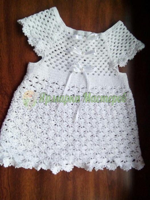 <div style=margin-left:10px><h1>Крестильный комплект девочке 6-12 месяцев</h1><p><a href="/catalog/rukodelie/">Рукоділля</a> » <a href="/catalog/rukodelie/rukodelie--obschee/">Рукоділля, загальне</a></p><i class="fa fa-map-marker"></i> Днепропетровская область, Днепропетровск<br /><br /><div class="socdata"><script src="//yastatic.net/es5-shims/0.0.2/es5-shims.min.js"></script>
                                            <script src="//yastatic.net/share2/share.js"></script>
                                            <div class="ya-share2" data-services="facebook,gplus,twitter,lj,viber,whatsapp,skype" data-counter=""></div></div>