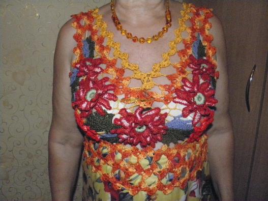 <div style=margin-left:10px><h1>Комбинированное платье "Лето,привет"</h1><p><a href="/catalog/rukodelie/">Рукоділля</a> » <a href="/catalog/rukodelie/rukodelie--obschee/">Рукоділля, загальне</a></p><i class="fa fa-map-marker"></i> Днепропетровская область, Кривой Рог<br /><br /><div class="socdata"><script src="//yastatic.net/es5-shims/0.0.2/es5-shims.min.js"></script>
                                            <script src="//yastatic.net/share2/share.js"></script>
                                            <div class="ya-share2" data-services="facebook,gplus,twitter,lj,viber,whatsapp,skype" data-counter=""></div></div>